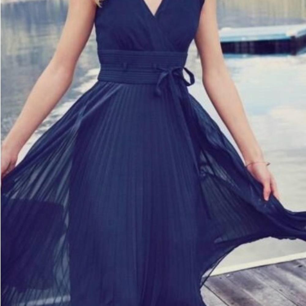 Leifsdottir By Anthropologie Midnight Blue Pleated Merle Midi Dress Size 6